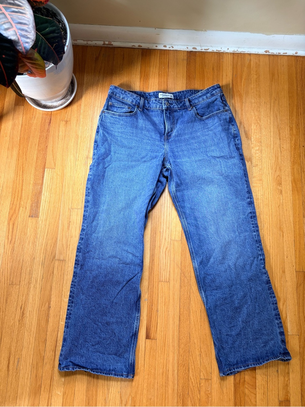 Abercrombie Low Rise 90's Relaxed